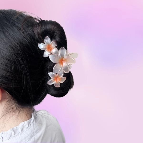 Plumeria hair clip 3.jpg