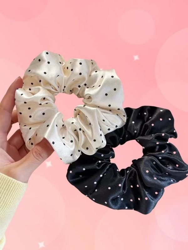 Silkie scrunchies 3.jpg