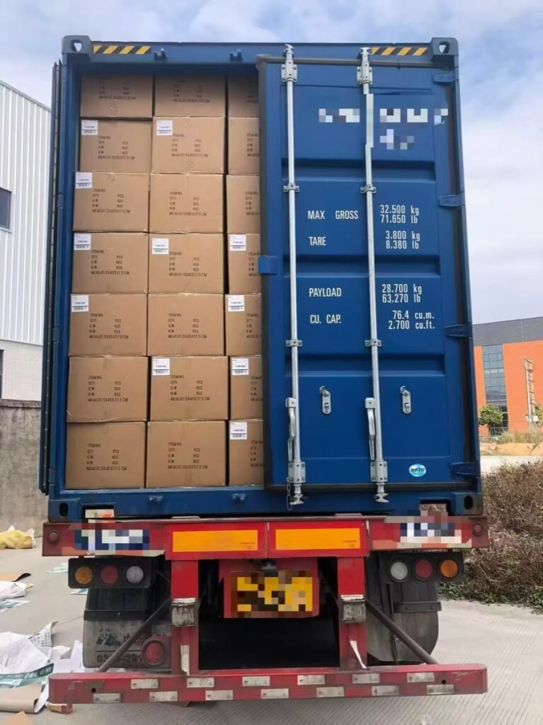 04 container loaded