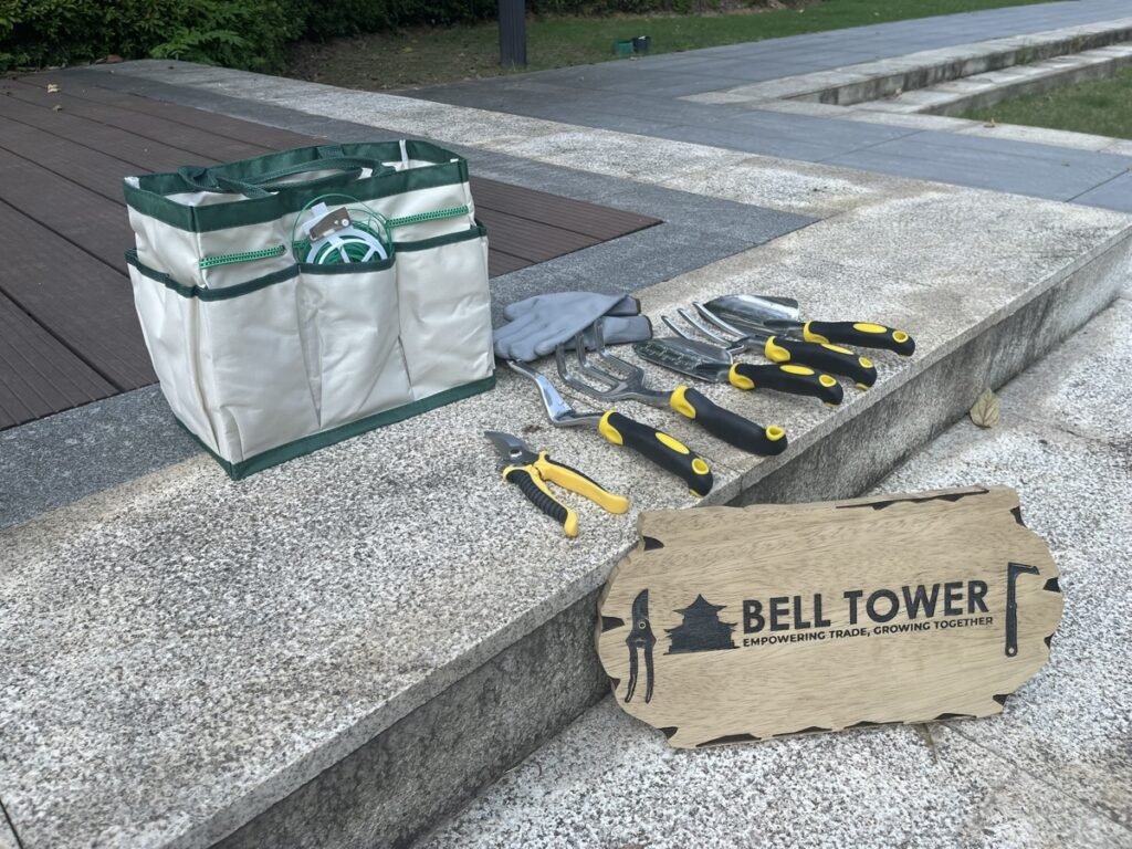 Marketing - image bellgarden-floral-8-piece-tool-bag-1024x768 on https://belltowercn.com