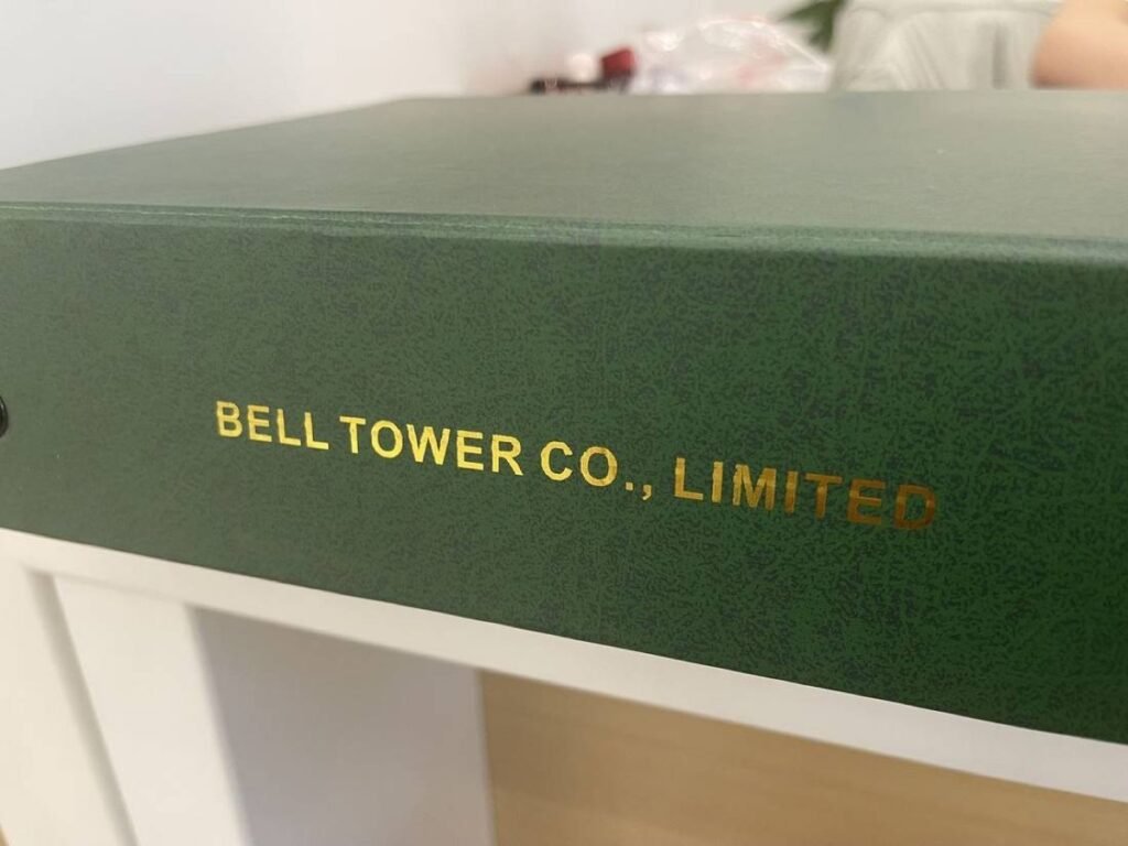 Green box 002